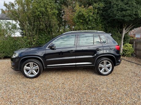 Volkswagen Tiguan 2.0 TDI BlueMotion Tech R-Line DSG 4WD Euro 6 (s/s) 5dr 3