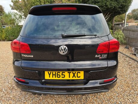 Volkswagen Tiguan 2.0 TDI BlueMotion Tech R-Line DSG 4WD Euro 6 (s/s) 5dr 9