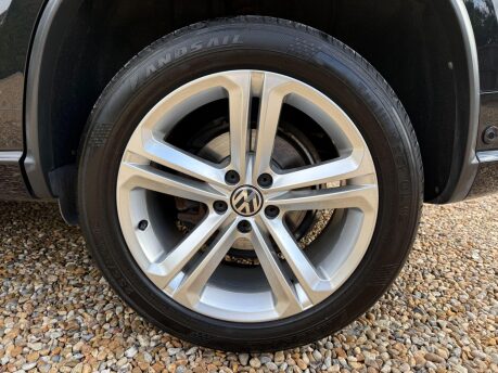 Volkswagen Tiguan 2.0 TDI BlueMotion Tech R-Line DSG 4WD Euro 6 (s/s) 5dr 11