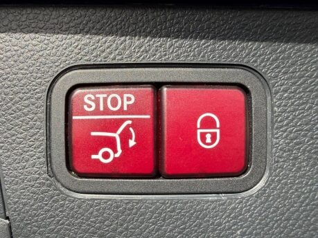 Mercedes-Benz GLC 2.1 GLC220d Sport (Premium Plus) G-Tronic 4MATIC Euro 6 (s/s) 5dr 31