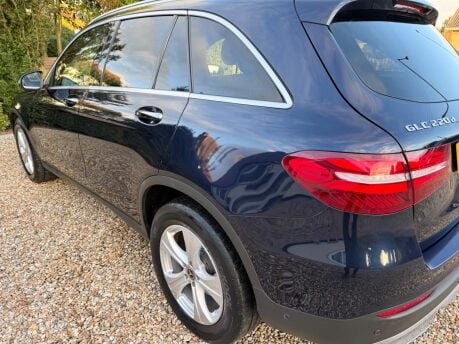 Mercedes-Benz GLC 2.1 GLC220d Sport (Premium Plus) G-Tronic 4MATIC Euro 6 (s/s) 5dr 10