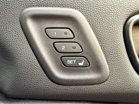 Honda CR-V 2.2 i-DTEC EX SUV 5dr Diesel Auto 4WD Euro 5 (150 ps) 26