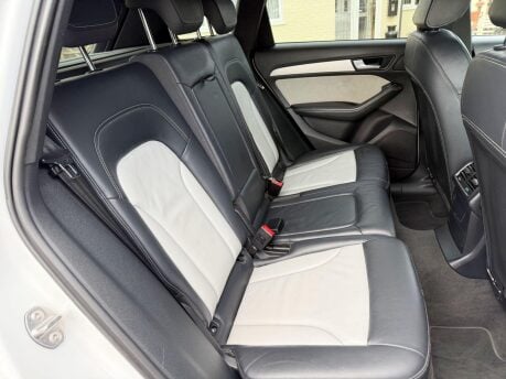 Audi SQ5 3.0 BiTDI V6 Tiptronic quattro Euro 6 (s/s) 5dr 31