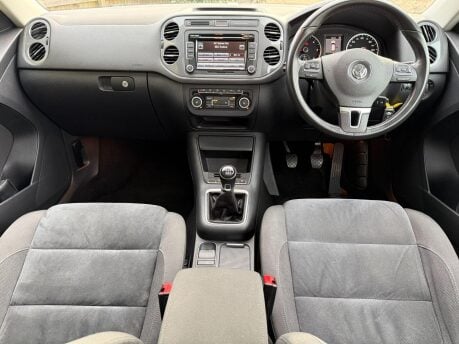 Volkswagen Tiguan 2.0 TDI BlueMotion Tech SE 4WD Euro 5 (s/s) 5dr 26