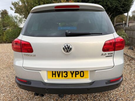 Volkswagen Tiguan 2.0 TDI BlueMotion Tech SE 4WD Euro 5 (s/s) 5dr 11