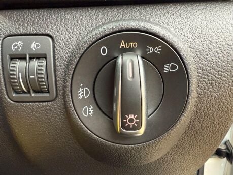 Volkswagen Tiguan 2.0 TDI BlueMotion Tech SE 4WD Euro 5 (s/s) 5dr 23