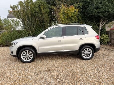 Volkswagen Tiguan 2.0 TDI BlueMotion Tech SE 4WD Euro 5 (s/s) 5dr 6