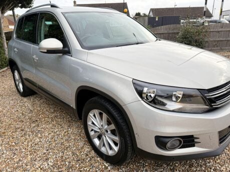 Volkswagen Tiguan 2.0 TDI BlueMotion Tech SE 4WD Euro 5 (s/s) 5dr 9