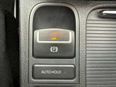 Volkswagen Tiguan 2.0 TDI BlueMotion Tech SE 4WD Euro 5 (s/s) 5dr 25