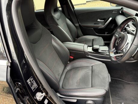 Mercedes-Benz A Class 2.0 A200d AMG Line 8G-DCT Euro 6 (s/s) 5dr 27