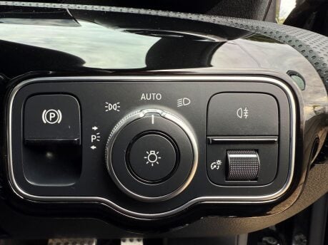 Mercedes-Benz A Class 2.0 A200d AMG Line 8G-DCT Euro 6 (s/s) 5dr 24