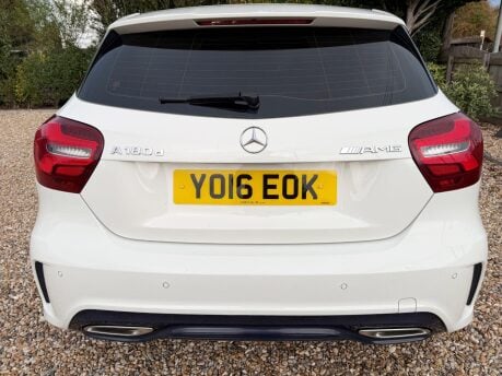 Mercedes-Benz A Class 1.5 A180d AMG Line (Premium Plus) 7G-DCT Euro 6 (s/s) 5dr 11