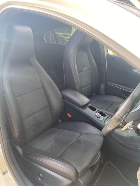 Mercedes-Benz A Class 1.5 A180d AMG Line (Premium Plus) 7G-DCT Euro 6 (s/s) 5dr 10