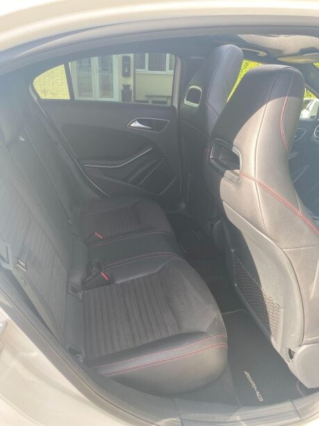 Mercedes-Benz A Class 1.5 A180d AMG Line (Premium Plus) 7G-DCT Euro 6 (s/s) 5dr 11