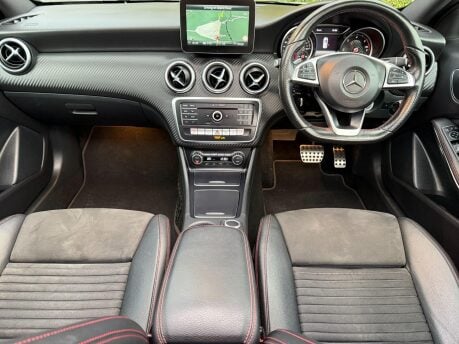 Mercedes-Benz A Class 1.5 A180d AMG Line (Premium Plus) 7G-DCT Euro 6 (s/s) 5dr 31