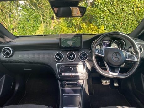 Mercedes-Benz A Class 1.5 A180d AMG Line (Premium Plus) 7G-DCT Euro 6 (s/s) 5dr 9