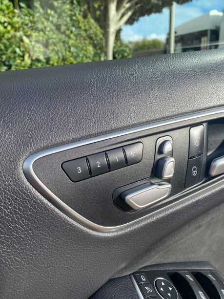 Mercedes-Benz A Class 1.5 A180d AMG Line (Premium Plus) 7G-DCT Euro 6 (s/s) 5dr 13