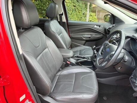 Ford Kuga 2.0 TDCi Titanium X AWD Euro 5 5dr 27