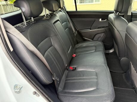 Kia Sportage 1.7 CRDi EcoDynamics 3 2WD Euro 5 (s/s) 5dr 27