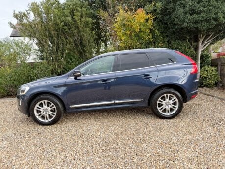 Volvo XC60 2.4 D5 SE Lux Nav Geartronic AWD Euro 5 5dr 3