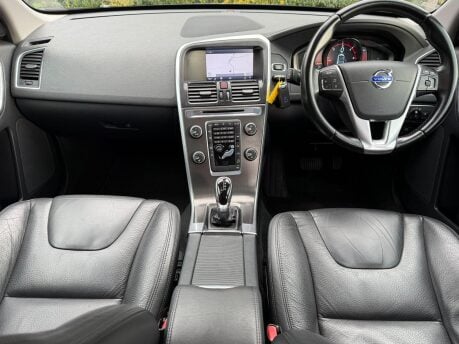 Volvo XC60 2.4 D5 SE Lux Nav Geartronic AWD Euro 5 5dr 19