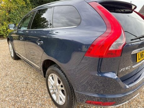 Volvo XC60 2.4 D5 SE Lux Nav Geartronic AWD Euro 5 5dr 10