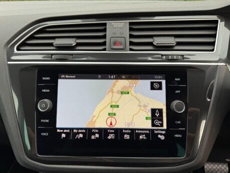 Volkswagen Tiguan 2.0 TDI Match DSG 4Motion Euro 6 (s/s) 5dr 17