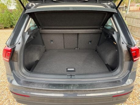 Volkswagen Tiguan 2.0 TDI Match DSG 4Motion Euro 6 (s/s) 5dr 24