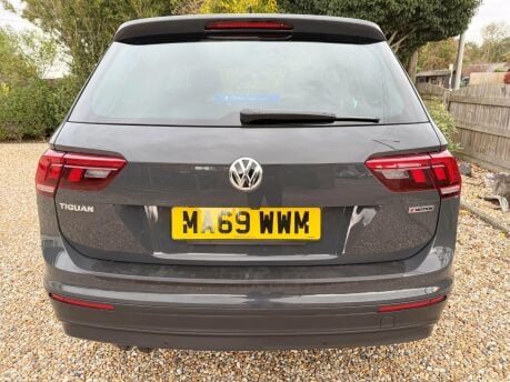 Volkswagen Tiguan 2.0 TDI Match DSG 4Motion Euro 6 (s/s) 5dr 9