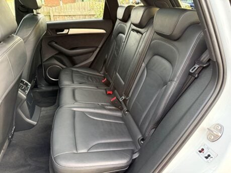 Audi Q5 2.0 TDI S line Plus S Tronic quattro Euro 6 (s/s) 5dr 29