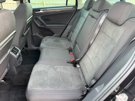 Volkswagen Tiguan 2.0 TDI SEL DSG Euro 6 (s/s) 5dr 37