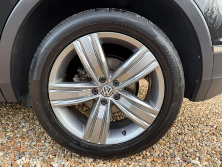 Volkswagen Tiguan 2.0 TDI SEL DSG Euro 6 (s/s) 5dr 15