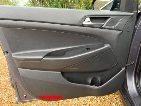 Hyundai TUCSON 1.7 CRDi Blue Drive SE Nav Euro 6 (s/s) 5dr 29