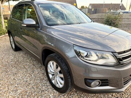 Volkswagen Tiguan 2.0 TDI BlueMotion Tech Match DSG 4WD Euro 5 (s/s) 5dr 7