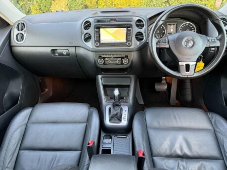 Volkswagen Tiguan 2.0 TDI BlueMotion Tech Match DSG 4WD Euro 5 (s/s) 5dr 29