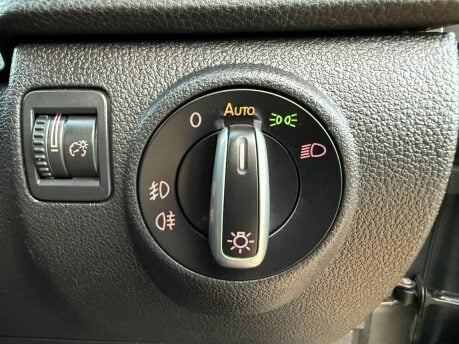 Volkswagen Tiguan 2.0 TDI BlueMotion Tech Match DSG 4WD Euro 5 (s/s) 5dr 27