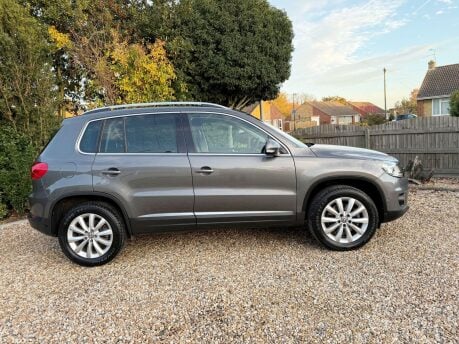 Volkswagen Tiguan 2.0 TDI BlueMotion Tech Match DSG 4WD Euro 5 (s/s) 5dr 6