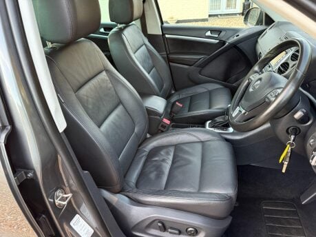 Volkswagen Tiguan 2.0 TDI BlueMotion Tech Match DSG 4WD Euro 5 (s/s) 5dr 30