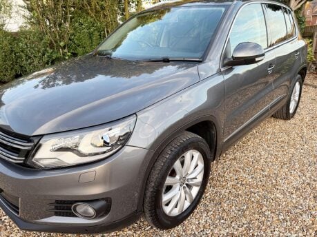 Volkswagen Tiguan 2.0 TDI BlueMotion Tech Match DSG 4WD Euro 5 (s/s) 5dr 9