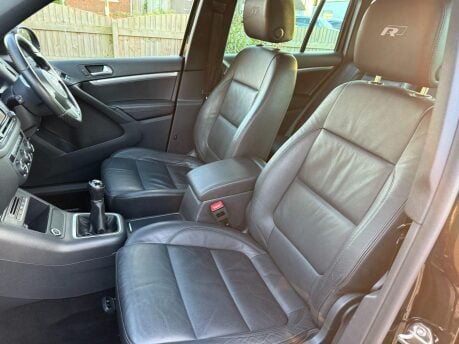 Volkswagen Tiguan 2.0 TDI BlueMotion Tech R-Line Edition 4WD Euro 6 (s/s) 5dr 30