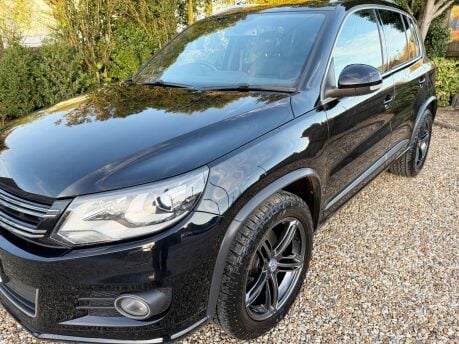 Volkswagen Tiguan 2.0 TDI BlueMotion Tech R-Line Edition 4WD Euro 6 (s/s) 5dr 7