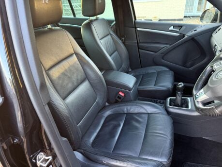 Volkswagen Tiguan 2.0 TDI BlueMotion Tech R-Line Edition 4WD Euro 6 (s/s) 5dr 26