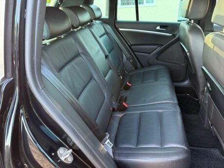 Volkswagen Tiguan 2.0 TDI BlueMotion Tech R-Line Edition 4WD Euro 6 (s/s) 5dr 28