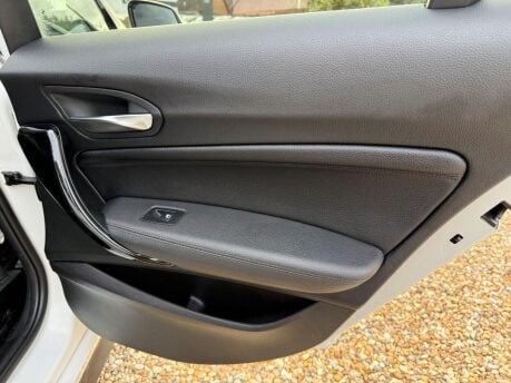 BMW 1 Series 3.0 M140i Auto Euro 6 (s/s) 5dr 28
