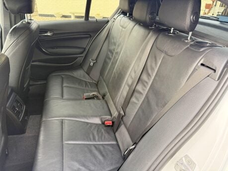 BMW 1 Series 3.0 M140i Auto Euro 6 (s/s) 5dr 31