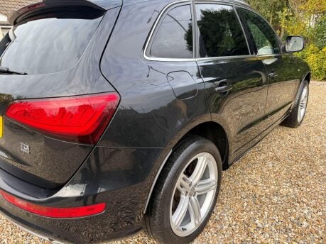 Audi Q5 2.0 TDI S line Plus S Tronic quattro Euro 5 (s/s) 5dr 8