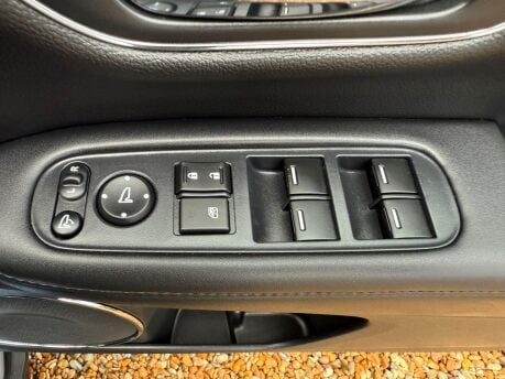 Honda HR-V 1.5 i-VTEC EX CVT Euro 6 (s/s) 5dr 27