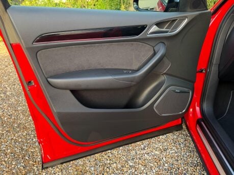 Audi Q3 2.0 TDI Black Edition S Tronic quattro Euro 6 (s/s) 5dr 32