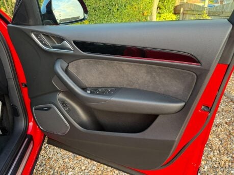 Audi Q3 2.0 TDI Black Edition S Tronic quattro Euro 6 (s/s) 5dr 28