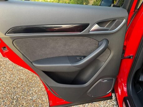 Audi Q3 2.0 TDI Black Edition S Tronic quattro Euro 6 (s/s) 5dr 34